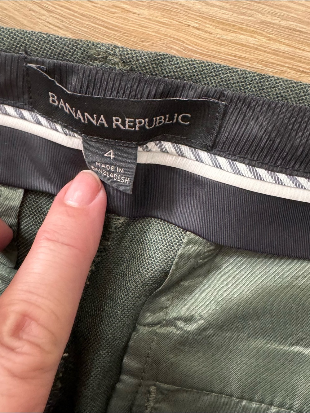 Banana Republic - Avery Slim Ankle Pant - Green - Size 4 - Picture 5 of 7
